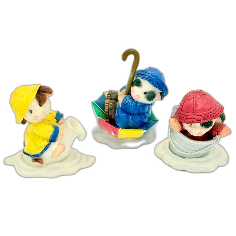 Vintage Enesco Mary’s Moo Moos Set of 3 Rainy Day Figurines 1997
